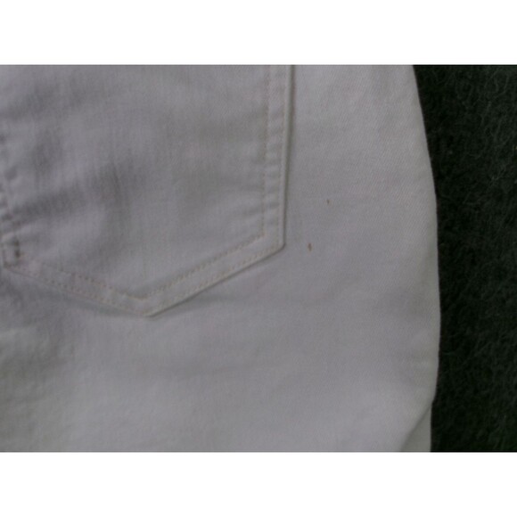 Old Navy Shorts Womens 4 SweetHeart White Denim Cuffed Stretch Bright White - Picture 12 of 13